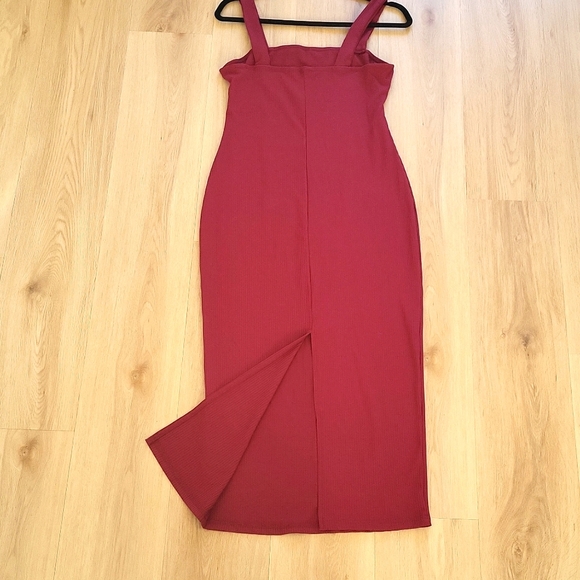 Amazon bodycon Midi style dress in burgundy size med - Picture 4 of 5
